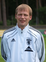 Co-Trainer Thomas Oelker